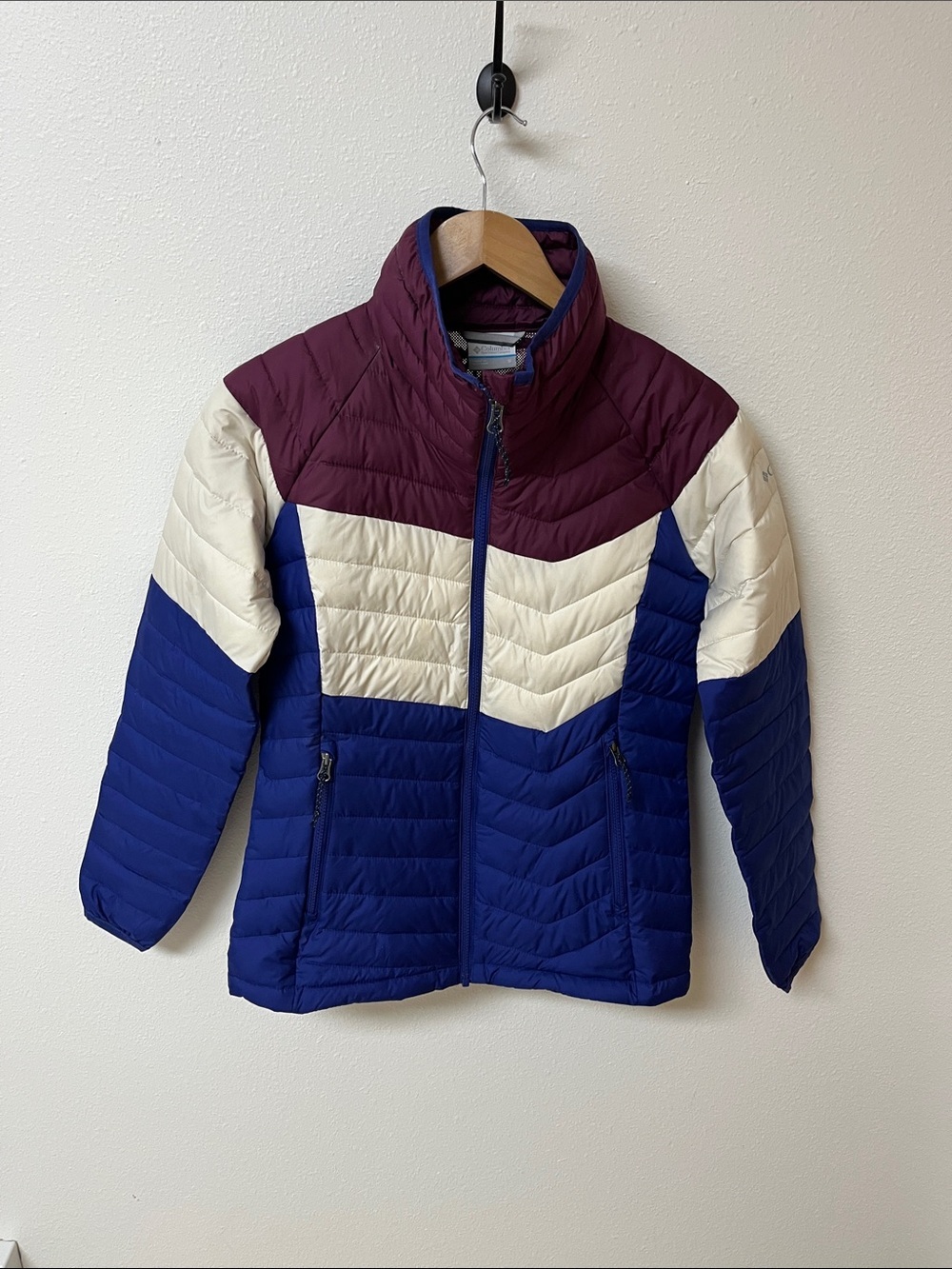 Columbia Colorblock Puffer Jacket - Blue, Cream & Maroon women’s S